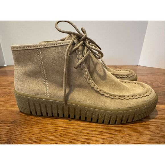 Comfortiva Women’s Holland Lace Up Suede Booties – Taupe – Size 6 – NWOB - Picture 2 of 12